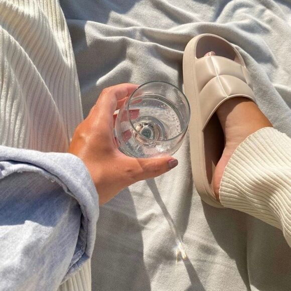 Quilted look shoes new - Picture 1 of 5